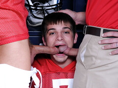 Twink tries muscular cocks at the locker room
