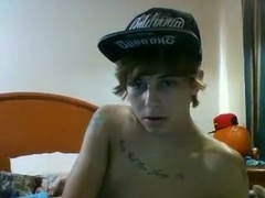 Minet Se Masturbe Dans Toute La Maison