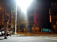 Dare to showoff and cum on the street
