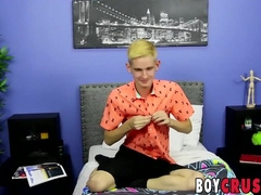 Lusty Morgan Miles likes jerking his big sausage solo