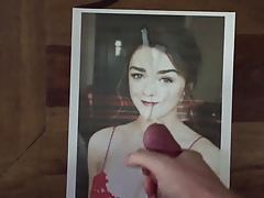 Maisie Williams Tribute