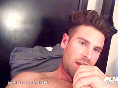 Sammy Lee - Flirt4Free - Hunk w Big Dick Loves slipping a faux-cock in His arse