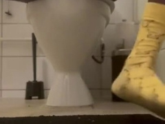 BIG BLACK COCK Morning Masturbating Sesh on the wc with Jism Shot