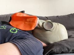 BHDL - N.V.A. GASMASK NO.1 - BREATHPLAY TRAINING - 2 LITER BREATHBAG UNABLE TO FULLY BREATH IN AND EXHALE
