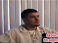 Str8 dude love sucking nice stud cock while jerking it