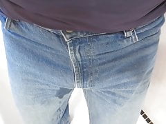 Piss in Jeans