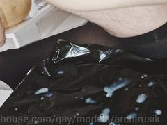 Fountains of twink sperm from a wildly exciting fuck with zucchini, eggplant and daddy's dick ! Exclusive gang bang!