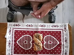 Cicci77 prepares breakfast with a sperm explosion !!