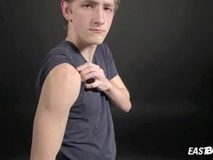 Solo stud Alan McKenzie shows off his youthful physique