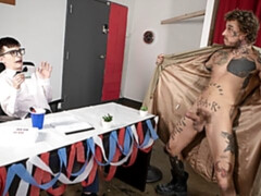 Creepy flasher Bo Sinn barebacking Felix Odair