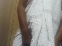 Ebony Crodresser super-sexy dance