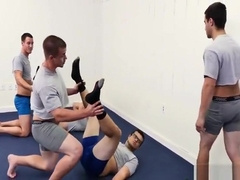 Does naked yoga motivate more than roasting people