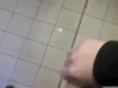 Bareback Twink Amateur Takes a Cum [censored] Handjob