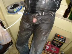 Pissing jeans, leather coat, gloves