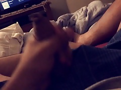 Gamer jacks off