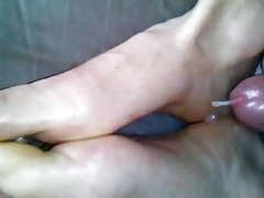Cum on my male feet 2