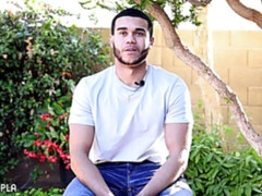 Latino sensation Xavier Ruiz gives a great interview here