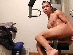 latin twunk Raul beats His Meat