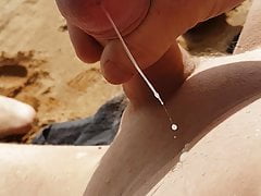 jerking my 17 cm cock on nude bath