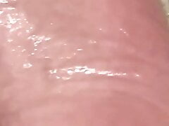 DenkffKinky - Water treatments for feet with golden rain -2