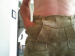 Kurze Lederhose