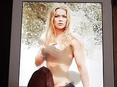 Cum on Ronda Rousey - october 2015