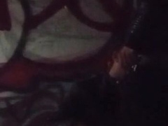 Pompa torrid conto muro