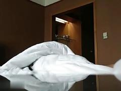 Asian amateurs screw around in a hotel room