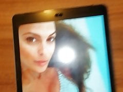 Iris Mittenaere cumtribute