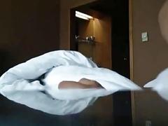 Asian amateurs screw around in a hotel room