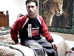 Hispanic hunk can't hold back his spunk during a blowjob