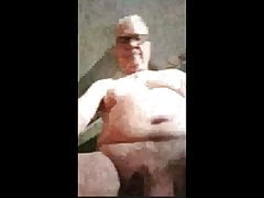 grandpa play on webcam