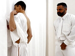 Skinny slut Austin Xanders fucked with legs up