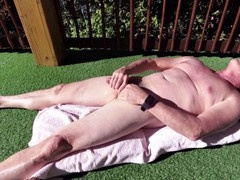 Nude sunbather Hunggaystudza releases a big load outdoors