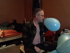 Twelve Inch Balloon Cluster Fun - Retro - Balloonbanger