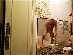 je peint un mur a poil en m excitant