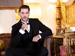 True bang for two well dressed hotties in HD