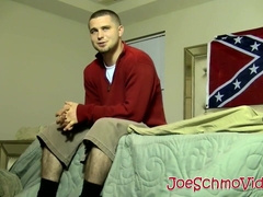 Amateur gay dude blown until he cums by mature deviant