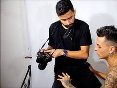 DANDO PARA O FOTOGRÁFO