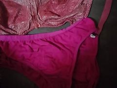 Fap on sis bra and panty