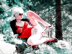 LolaSpais in the forest